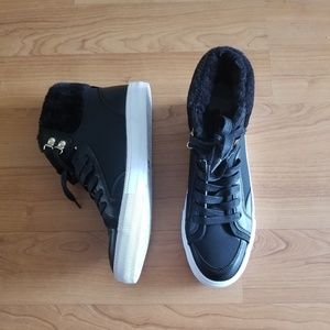 Tommy Hilfiger sneakers